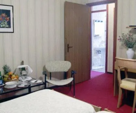 Margna Hotel 3*